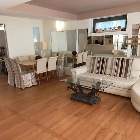 Apartment Taverna Zen Milan